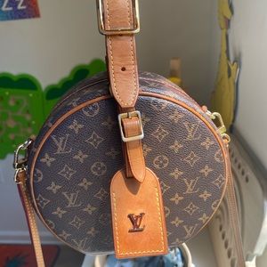 Louis Vuitton: Petite Boite Chapeau Bag Monogram Canvas